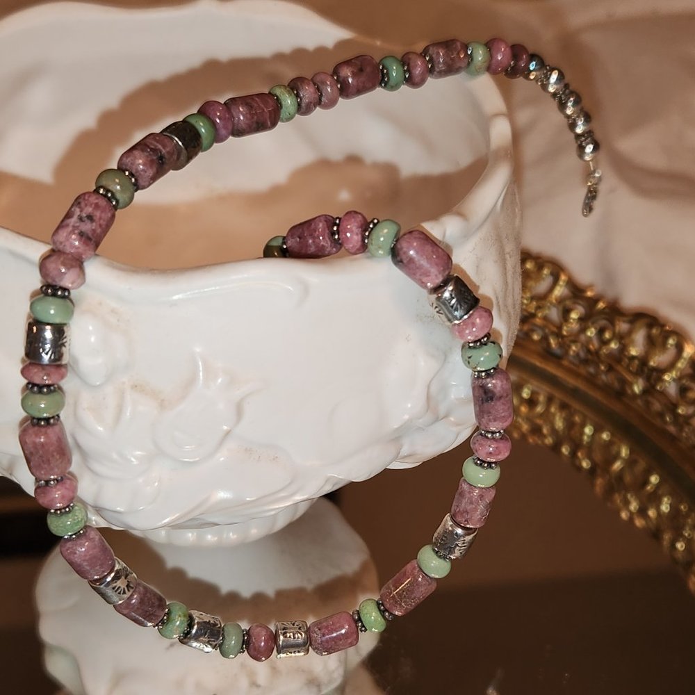 Women's 925 Rhodolite and Jade Adjustable Neclace to 19"